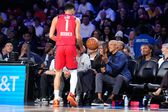 Barack Obama asiste al All-Star Game de la NBA y se lleva los reflectores