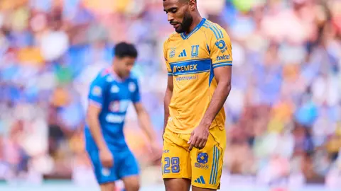 Joaquim marca autogol en partido vs Cruz Azul | IMAGO7