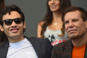 Julio César Chávez felicitó a su hijo Julio César Chávez Jr por su cumpleaños | MEXSPORT
