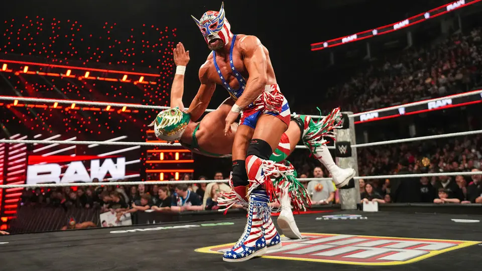 El Original Grande Americano con ventaja sobre su rival | wwe.com