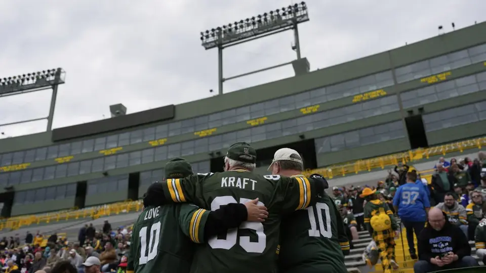 Lambeau Field puede cambiar su nombre | AP