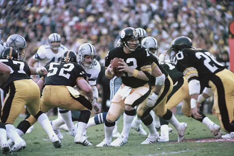 Terry Bradshaw, mariscal de campo de los Pittsburgh Steelers en los setentas | AP