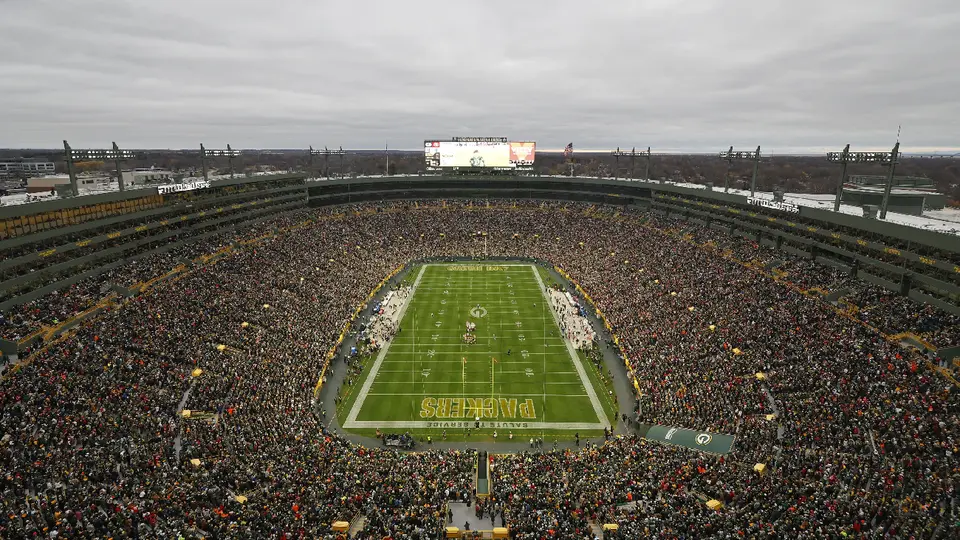 Green Bay Packers están considerando cambiar el nombre del Lambeau Field, según fuentes