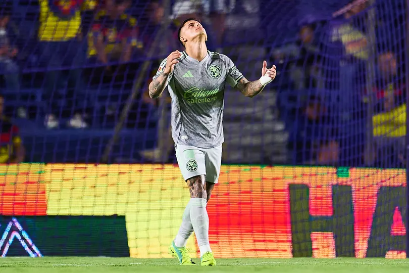 'Rayito' dejó ir la posibilidad del primer gol | MexSport