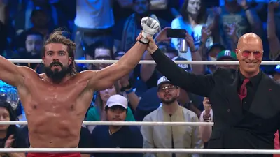 ¡Viva México! Andrade El Ídolo vence a Bandido en una increíble lucha mexicana en AEW Revolution 2026