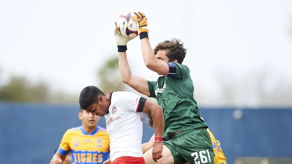 Pablo Jurado en un partido contra Tigres l MexSport
