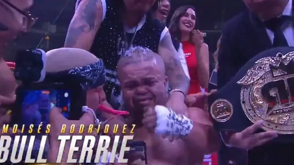 El Patillas rompió en llanto luego de ser elegido como ganador/Ring Royale