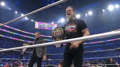 ¡Volvió la superestrella categoría R! Adam Copeland y Christian Cage regresan y atacan brutalmente a FTR