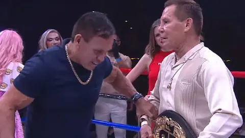 Algunos señalan que Julio César Chávez se mostró incómodo en el cuadrilátero/Ring Royale