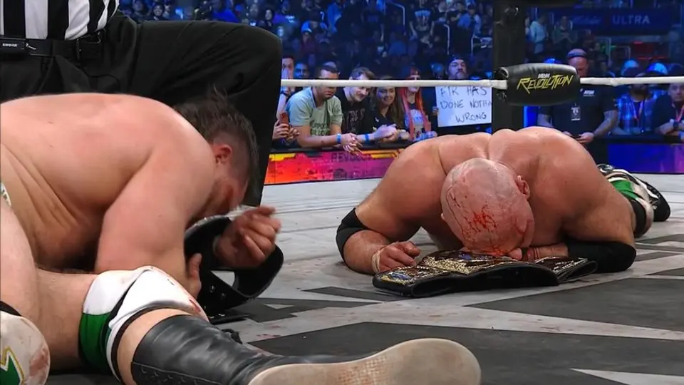 FTR retiene los campeonatos de AEW ante Young Bucks | AEW