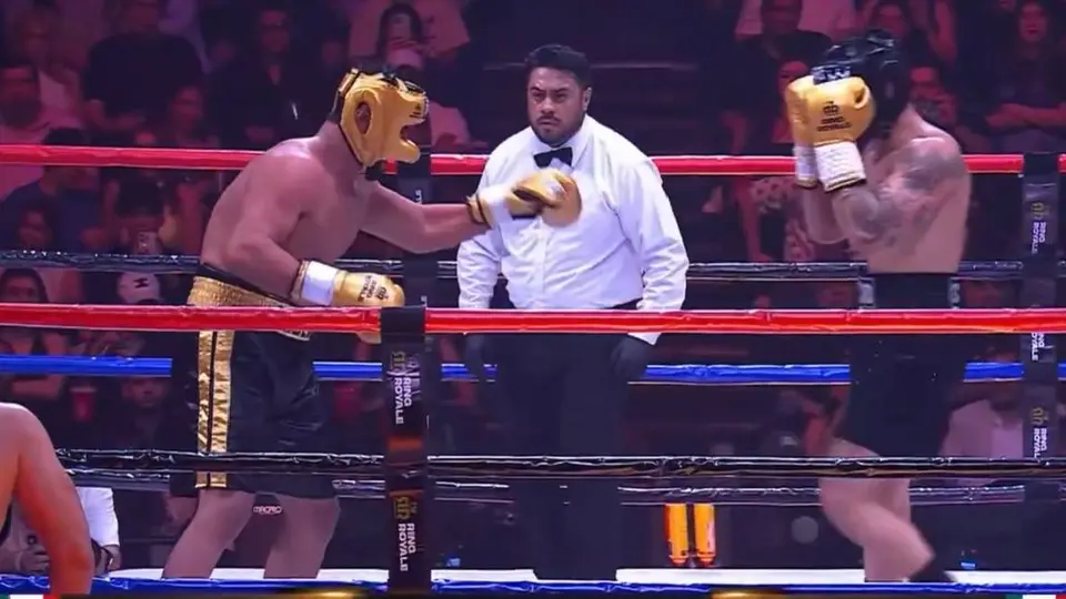 En el round y medio que se disputó Chuy Almada llevaba la ventaja/Ring Royale