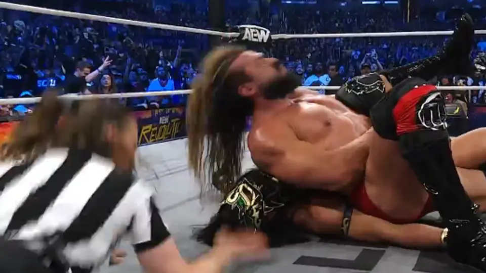Andrade El ídolo venciendo a Bandido | AEW