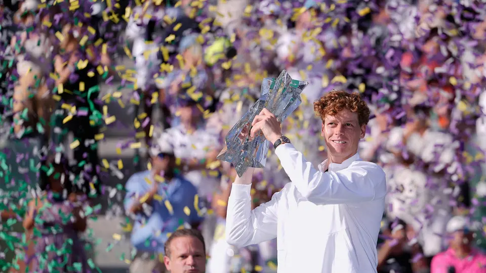 ¡Continúa el dominio! Jannik Sinner vence a Daniil Medvedev y se corona en Indian Wells
