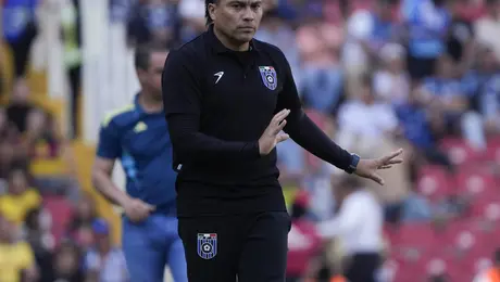 Esteban González destaca solidez defensiva de Querétaro FC pese a falta de gol