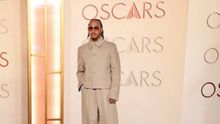 ¡Es un papucho! Lewis Hamilton asiste a los Oscars