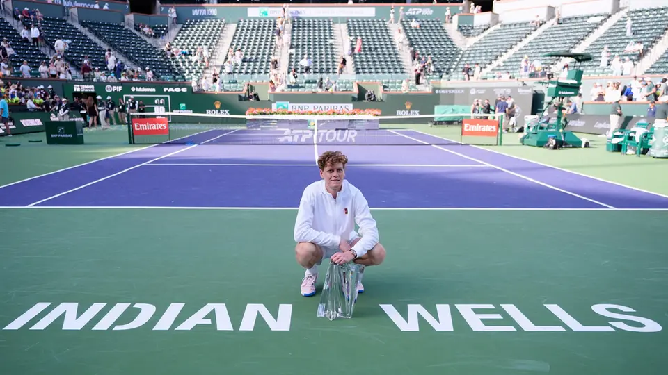 Jannik Sinner con el título de Indian Wells | AP
