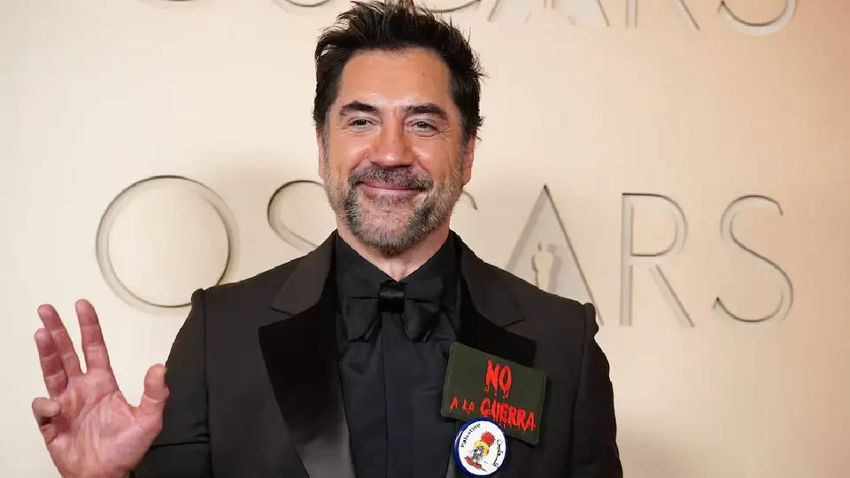 El actor español asistió a la ceremonia de los Premios Oscar 2026 como uno de los presentadores de la noche./ AP