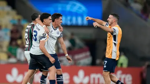 Jugadores del Independiente Rivadavia de Argentina celebran la victoria de su equipo por 2-1 sobre el Fluminense I AP