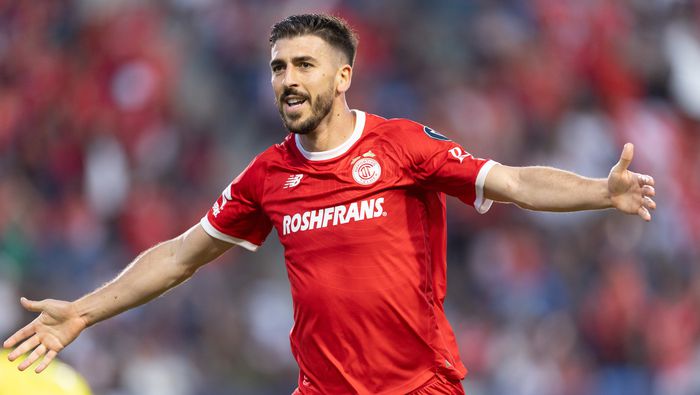 Paulinho marcó cinco goles ante Galaxy en la Copa de Campeones de la concacaf | MEXSPORT