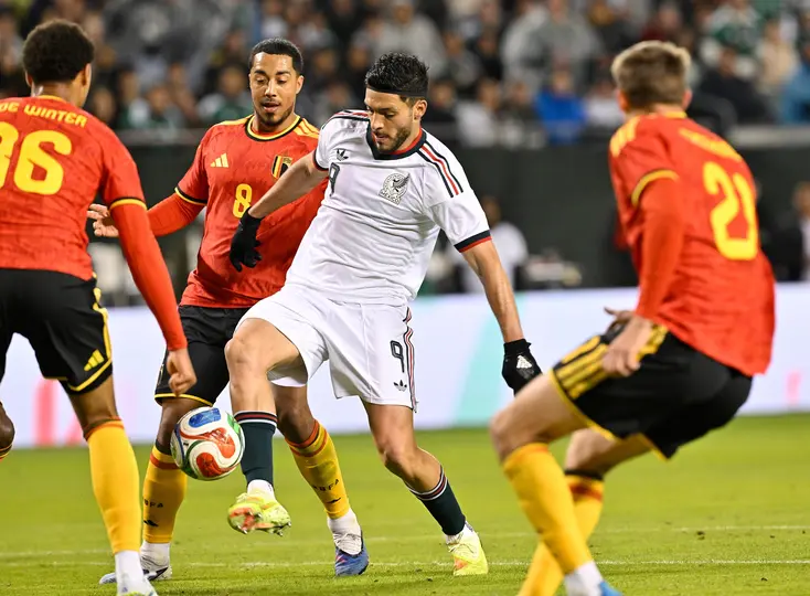 Raúl Jiménez en el partido de la Selección Mexicana contra Bélgica | MEXSPORT