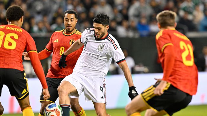 Raúl Jiménez en el partido de la Selección Mexicana contra Bélgica | MEXSPORT