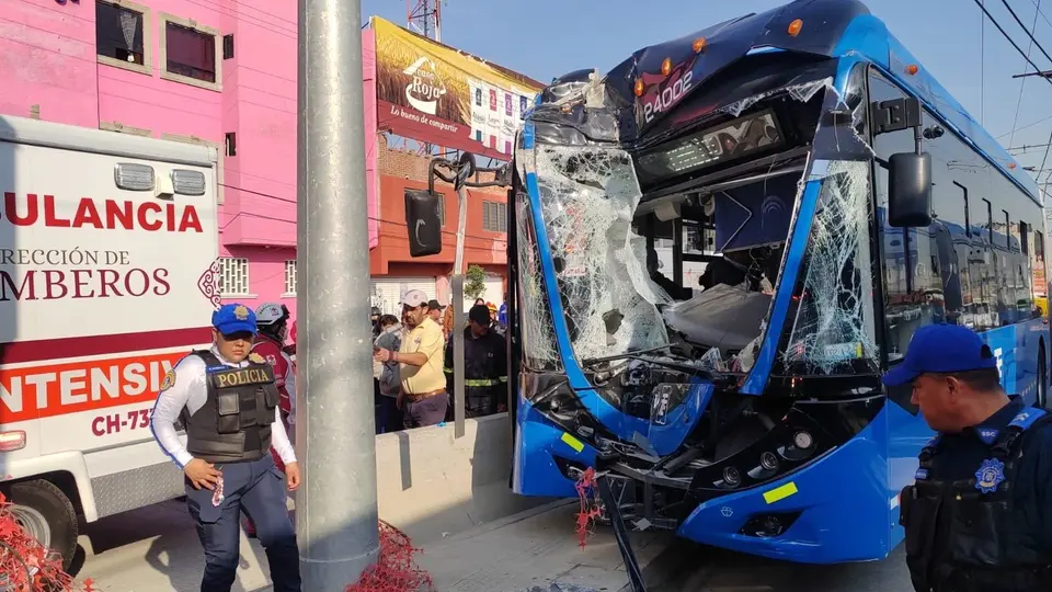 El accidente fue provocado por una unidad de la Línea 11 del Trolebús Santa Marta-Chalco / Redes Sociales