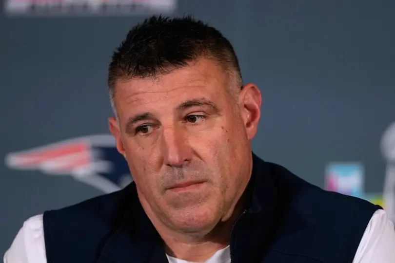 Mike Vrabel, entrenador de los Patriotas I AP