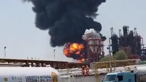 ¿Hubo explosión en la refinería de Tula hoy? Pemex explica el origen del humo negro