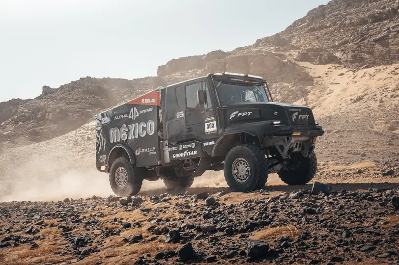 Pedro de Uriarte sigue en podio tras la sexta etapa del Morocco Desert Challenge