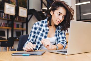 ¿Adiós a las tareas tradicionales? SEP confirma uso masivo de IA en estudiantes