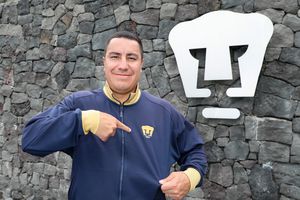 Efraín Juárez se rinde a la afición de Pumas que apoyo en Pachuca