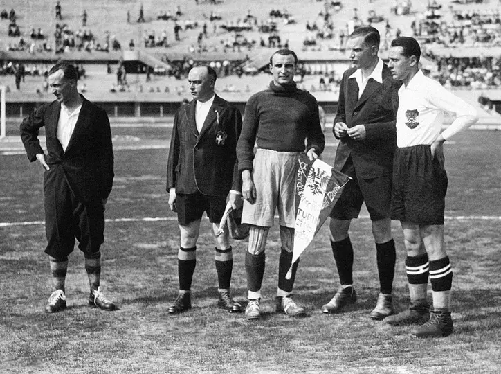 Austria vs Francia en 1930 l X:intl_football15