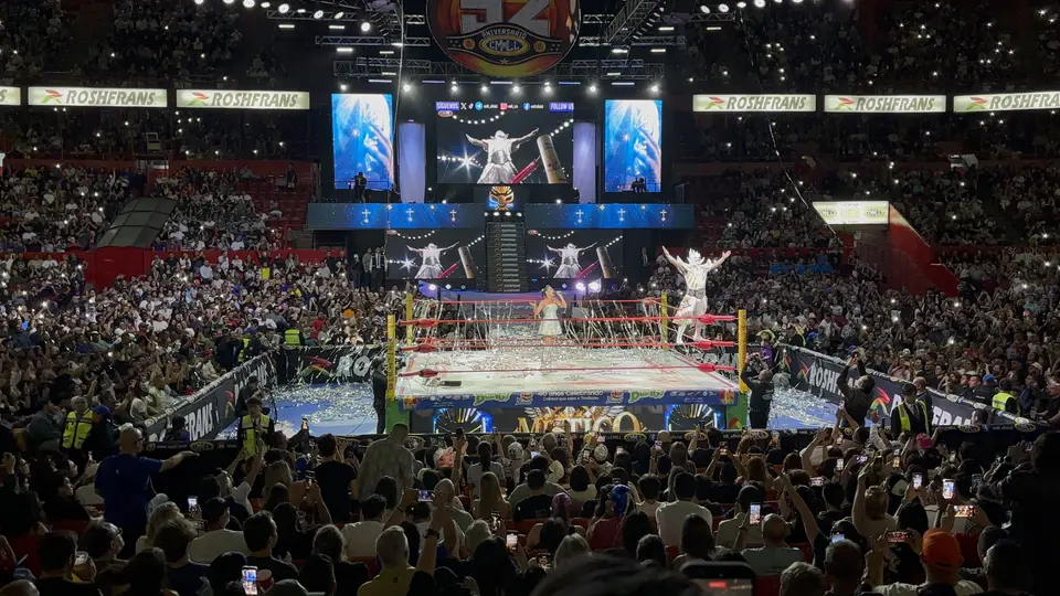 La afición abarrotó la Arena México para ver al Mñistico y Natalia Jiménez l RÉCORD