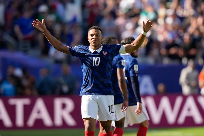 Kylian Mbappé hace historia en las Copas del Mundo | AP