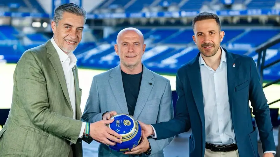 Presentación de Juan Calero | Real Oviedo