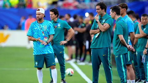 Mundial 2026: Neymar reaparece en entrenamiento de Brasil; sigue en duda para enfrentar a Haití