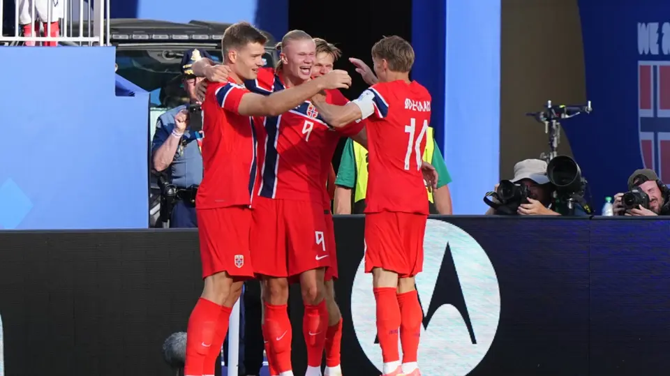Haaland celebra su primer gol con Noruega en Mundiales | AP
