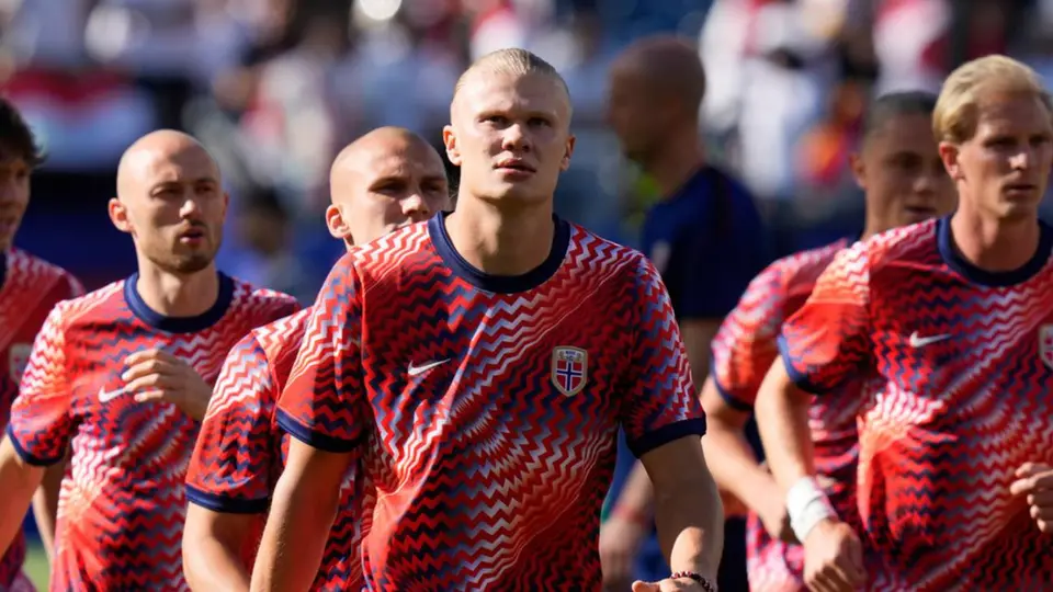 Erling Haaland en su debur mundialista | AP