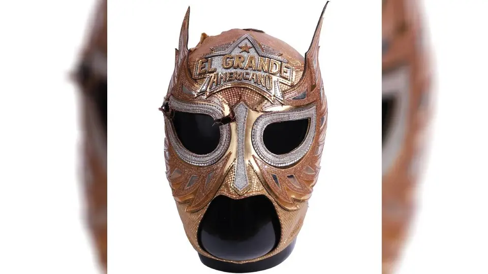 Máscara de El Grande Americano que apostó | WWE