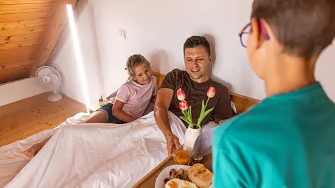 Restaurantes, bares y tiendas departamentales figuran entre los sectores con mejores expectativas de ventas./ Pixabay