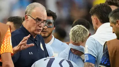 Diego Lugano estalla contra Marcelo Bielsa: "Fue un gran error llegar al Mundial con él"