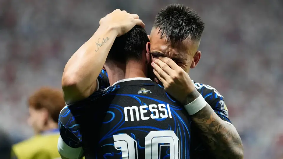 “Es muy fuerte esto”: Lautaro Martínez 'envuelto en lágrima' tras el pase a la Final del Mundial