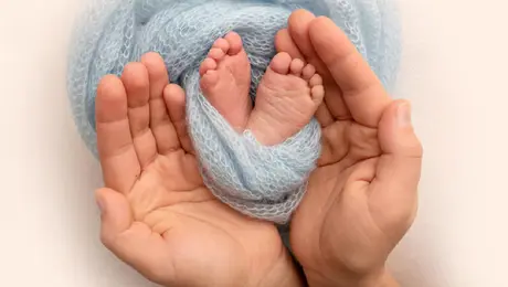 ¿Por qué nacen cada vez menos bebés en México? Gobierno revela las causas