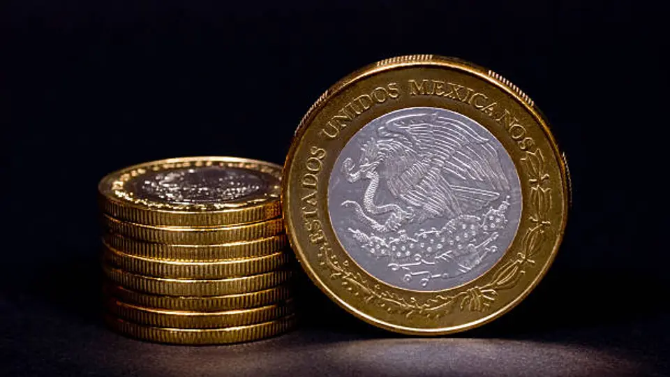 El centro de las nuevas monedas será de acero recubierto de níquel, mientras que el anillo exterior conservará su acabado dorado./ Pixabay