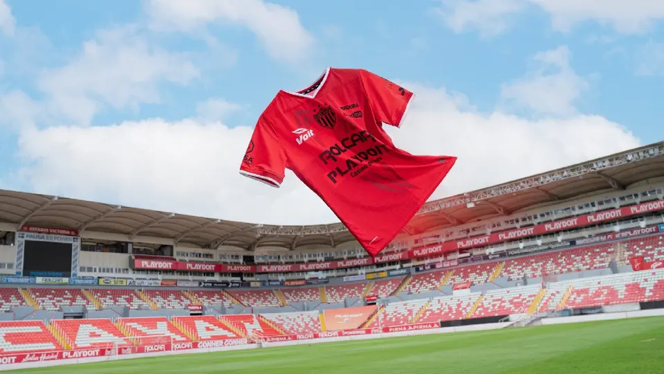 Uniforme de visita del Necaxa | x:@Club Necaxa