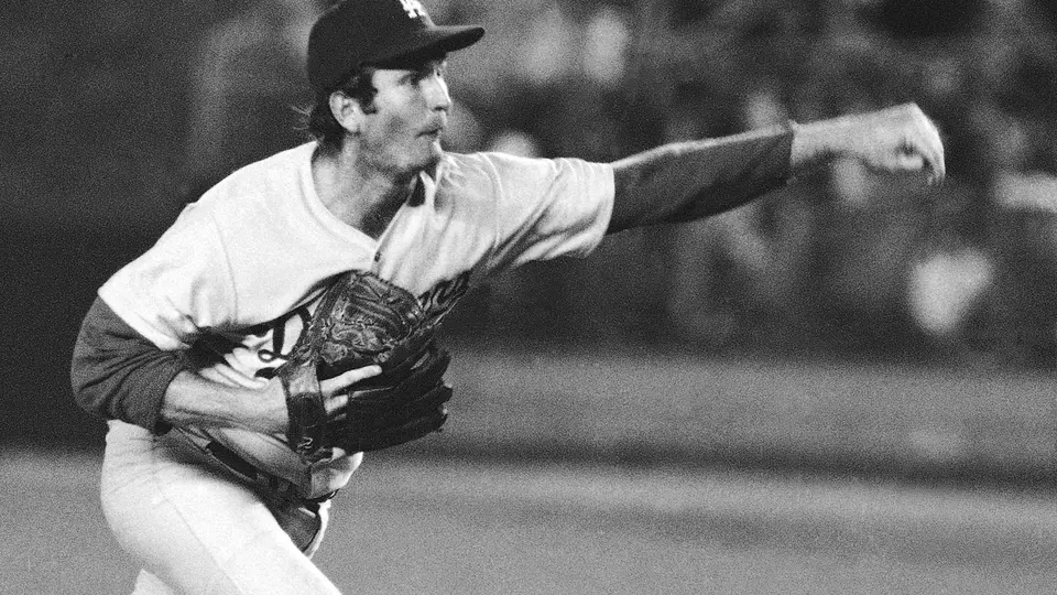 Tommy John, expelotero de Grandes Ligas | AP