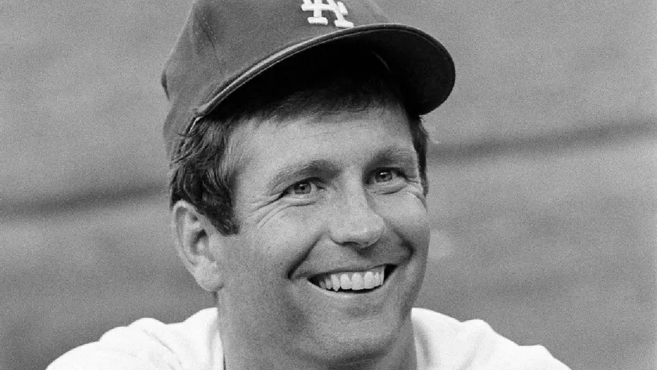 Tommy John, expelotero de Grandes Ligas | AP
