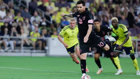Messi falla penal en derrota por goleada de Inter Miami