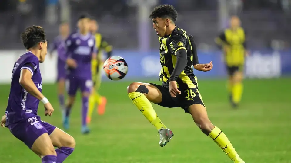 Brian Barboza, en Peñarol | @Matevazquezz2