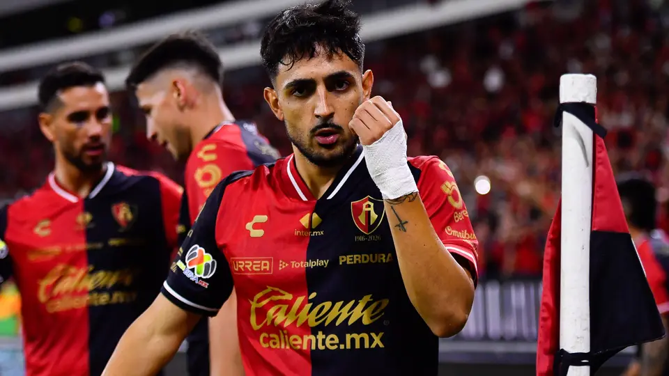 Luis Esteves fue el autor del disparo previo a la 'Nahuelada' | MexSport